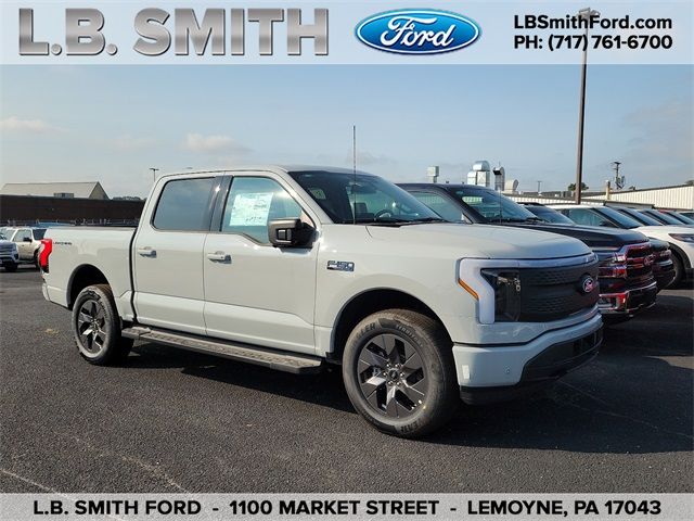 2024 Ford F-150 Lightning Flash