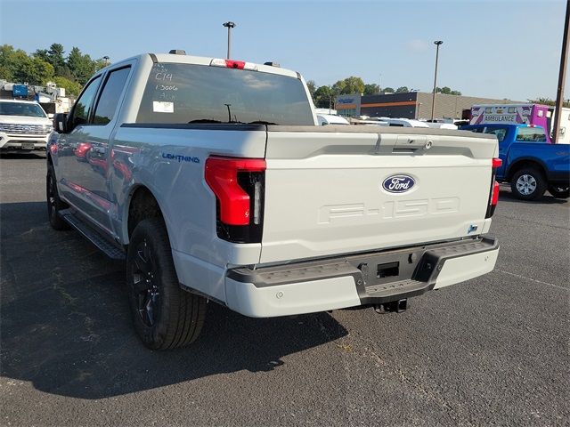 2024 Ford F-150 Lightning Flash