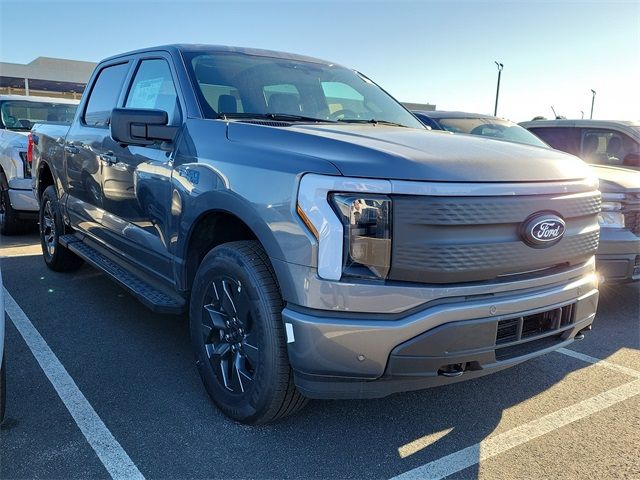 2024 Ford F-150 Lightning Flash