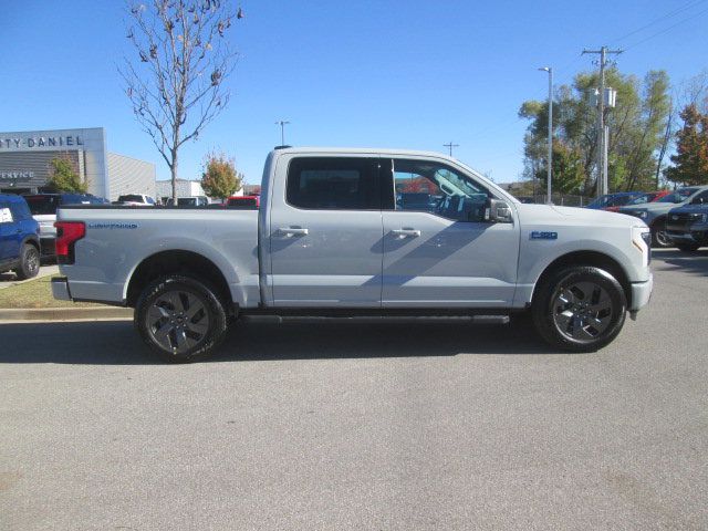 2024 Ford F-150 Lightning Flash