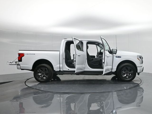 2024 Ford F-150 Lightning Flash