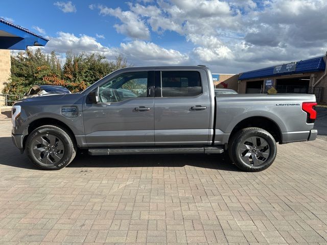 2024 Ford F-150 Lightning Flash