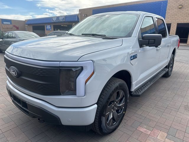 2024 Ford F-150 Lightning Flash