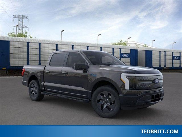 2024 Ford F-150 Lightning Flash