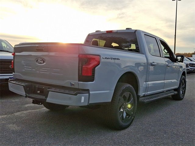 2024 Ford F-150 Lightning Flash