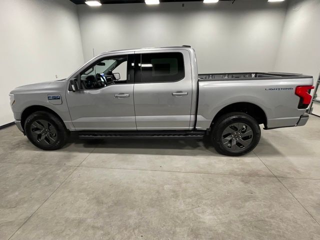 2024 Ford F-150 Lightning Flash