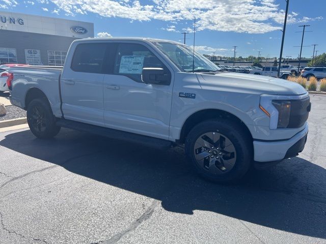 2024 Ford F-150 Lightning Flash