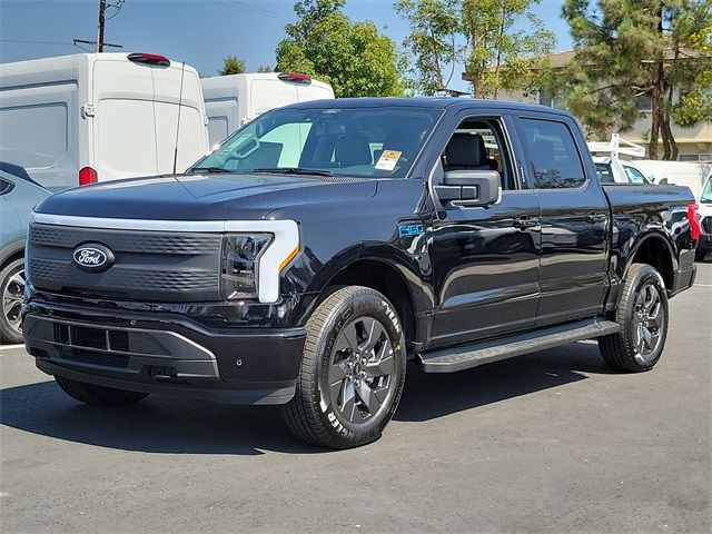 2024 Ford F-150 Lightning Flash