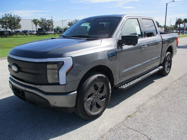 2024 Ford F-150 Lightning Flash