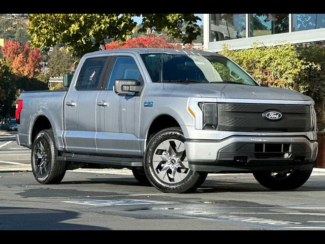 2024 Ford F-150 Lightning Flash