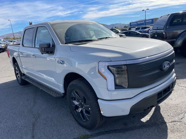 2024 Ford F-150 Lightning Flash