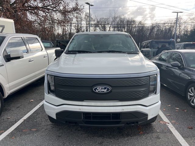 2024 Ford F-150 Lightning Flash