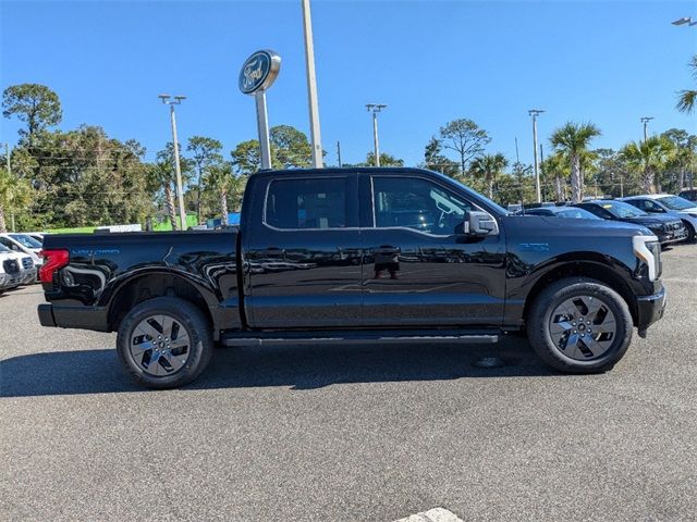 2024 Ford F-150 Lightning Flash