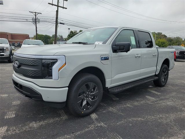 2024 Ford F-150 Lightning Flash