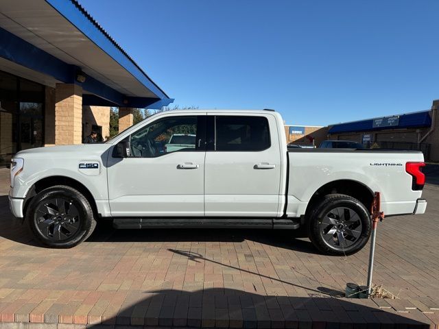 2024 Ford F-150 Lightning Flash