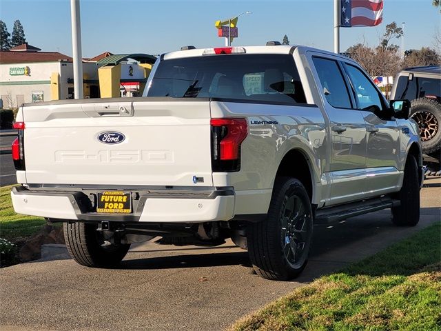 2024 Ford F-150 Lightning Flash