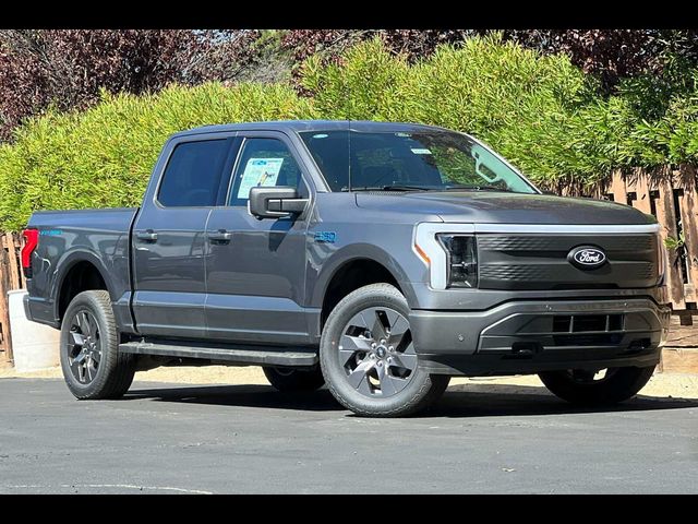 2024 Ford F-150 Lightning Flash