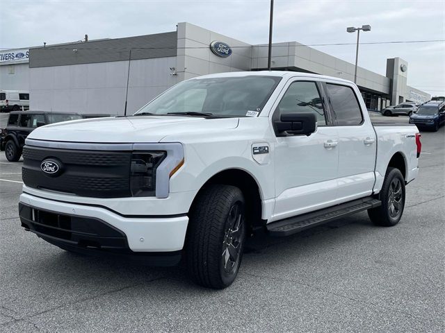 2024 Ford F-150 Lightning Flash