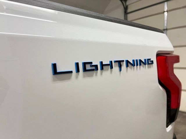 2024 Ford F-150 Lightning Flash