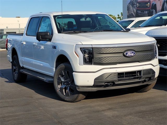 2024 Ford F-150 Lightning Flash