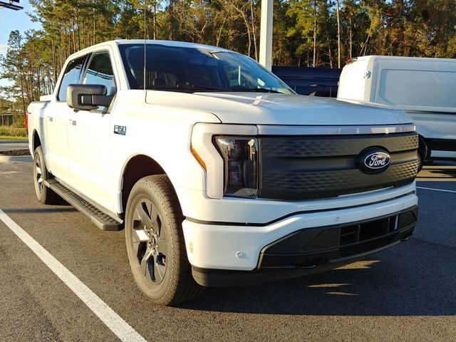 2024 Ford F-150 Lightning Flash