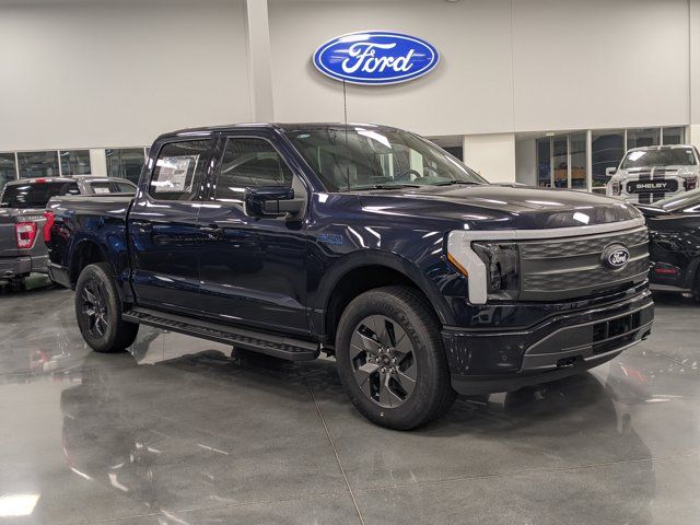 2024 Ford F-150 Lightning LARIAT