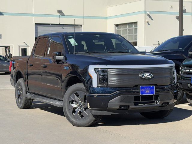 2024 Ford F-150 Lightning LARIAT