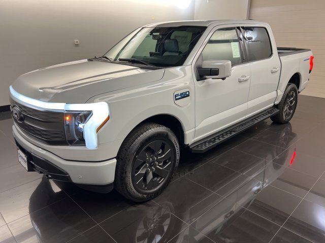 2024 Ford F-150 Lightning LARIAT