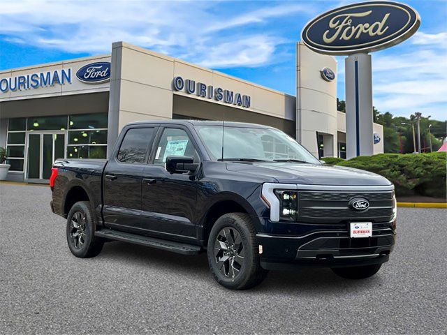 2024 Ford F-150 Lightning LARIAT