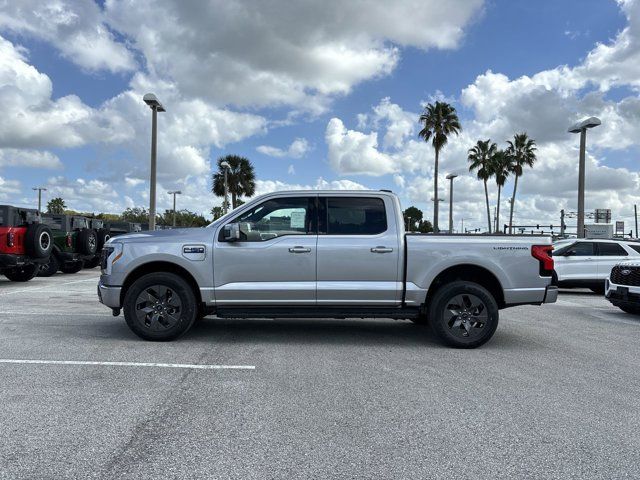 2024 Ford F-150 Lightning LARIAT