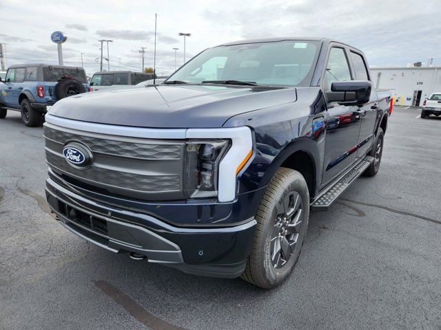 2024 Ford F-150 Lightning LARIAT