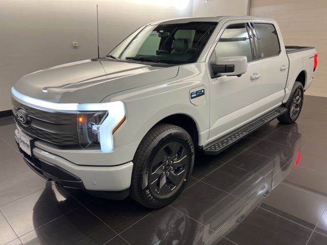 2024 Ford F-150 Lightning LARIAT