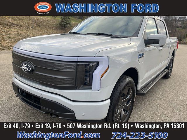 2024 Ford F-150 Lightning LARIAT