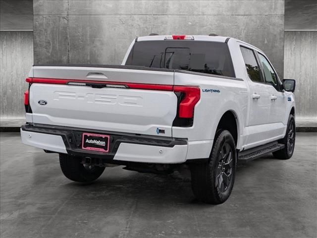 2024 Ford F-150 Lightning LARIAT