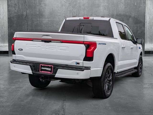 2024 Ford F-150 Lightning LARIAT