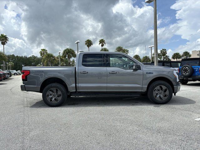 2024 Ford F-150 Lightning LARIAT