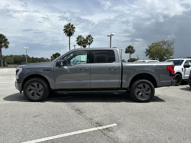 2024 Ford F-150 Lightning LARIAT