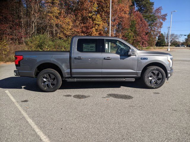 2024 Ford F-150 Lightning LARIAT