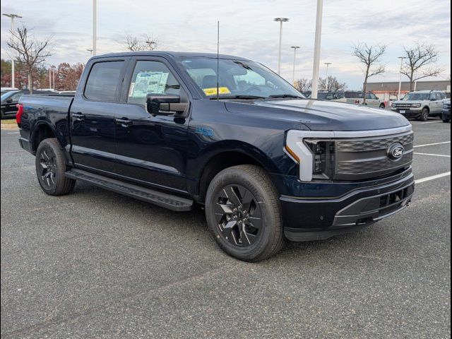 2024 Ford F-150 Lightning LARIAT