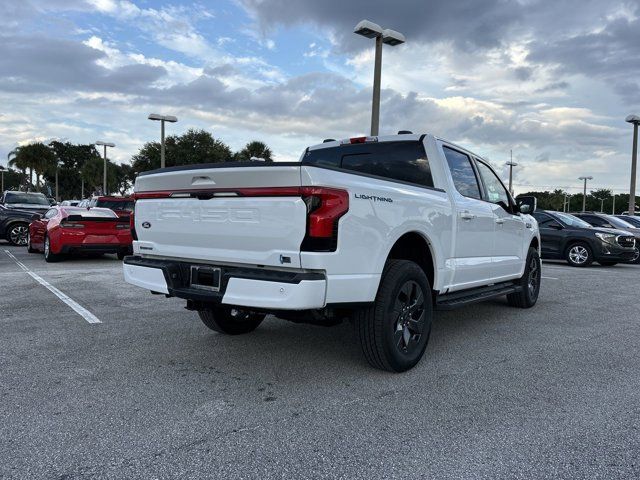 2024 Ford F-150 Lightning LARIAT