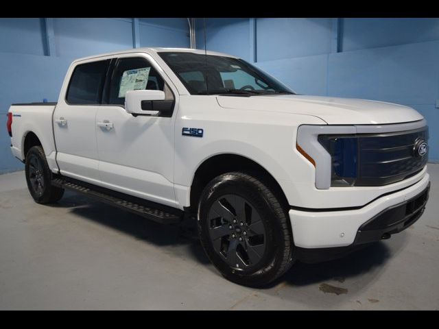 2024 Ford F-150 Lightning LARIAT