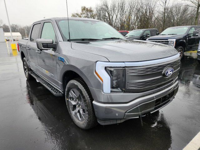 2024 Ford F-150 Lightning LARIAT