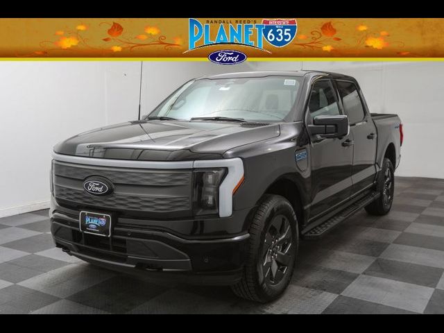 2024 Ford F-150 Lightning LARIAT