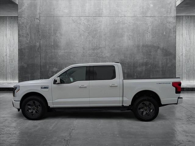 2024 Ford F-150 Lightning LARIAT