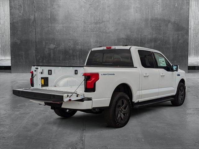 2024 Ford F-150 Lightning LARIAT