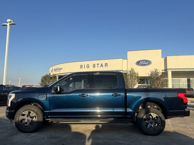 2024 Ford F-150 Lightning LARIAT