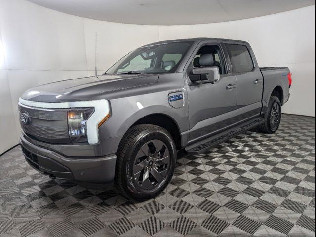 2024 Ford F-150 Lightning LARIAT