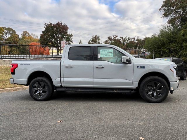 2024 Ford F-150 Lightning LARIAT