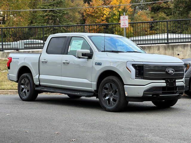 2024 Ford F-150 Lightning LARIAT