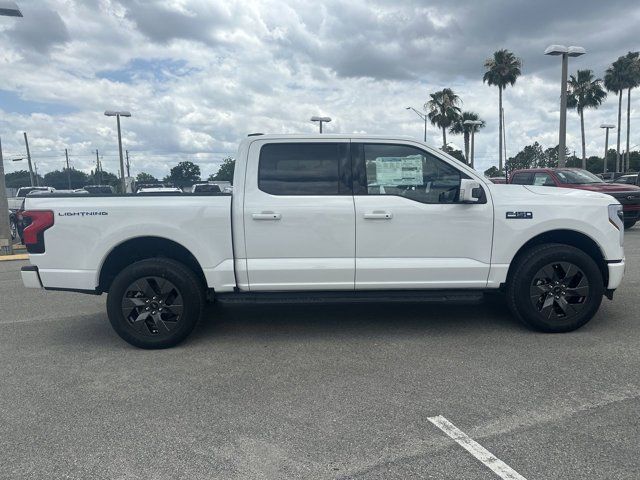 2024 Ford F-150 Lightning LARIAT